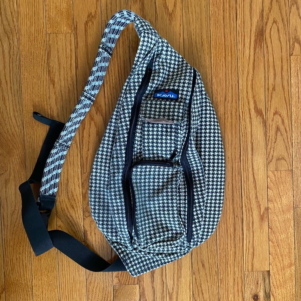 KAVU rope messenger bag houndstooth pattern